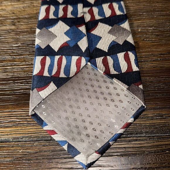 Givenchy Geometric Patterned Silk Tie - Picture 4 of 6